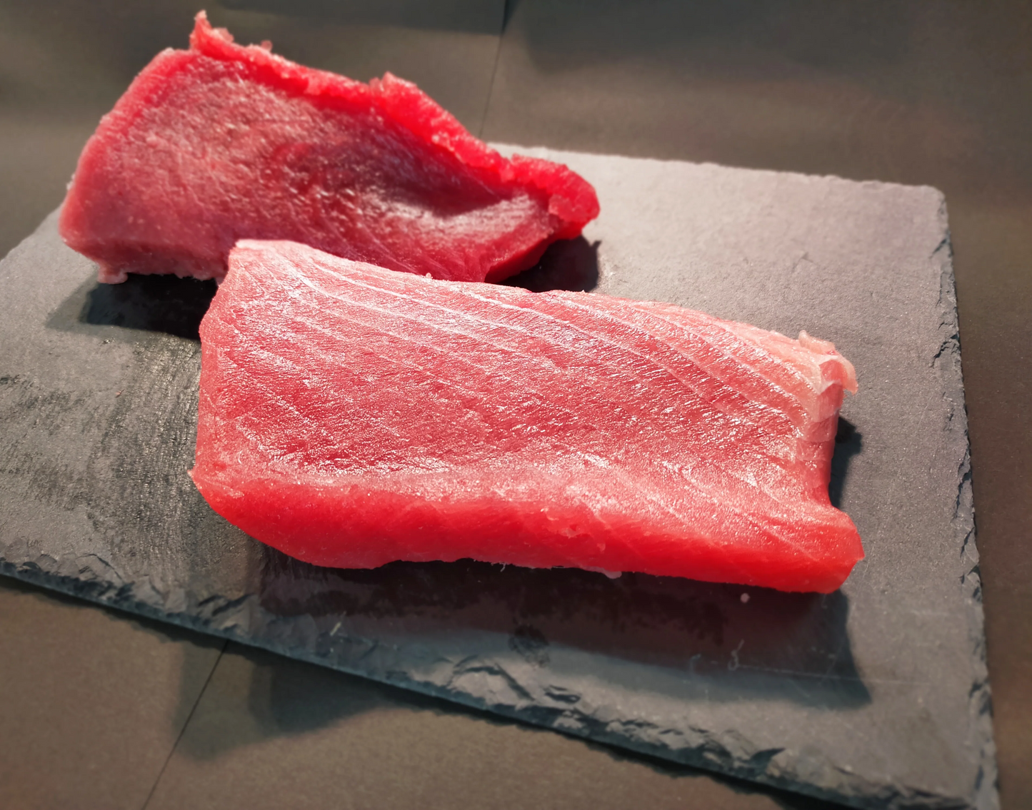 お任せマグロセット　赤身1サク&中トロ1サクの2サクセット　お刺身