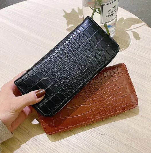 【ブラック】クロコダイル柄　長財布  レディース  大容量 新品 カードケース コインケース 小銭入れ　男女兼用