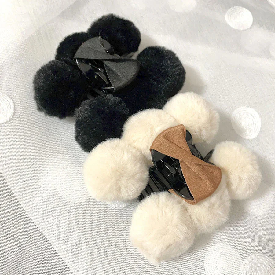 (ベージュ)ヘア留め ヘアアクセサリー フェイクファーバンスクリップ 髪飾り 上品 パーティー飾り