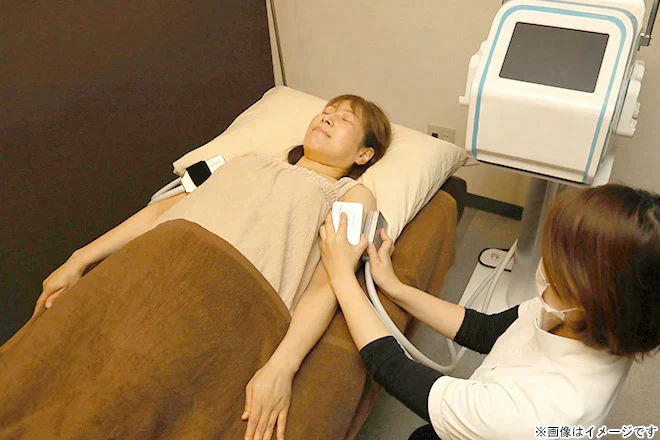 脂肪冷却痩身4Eクールプレート45分 4枚プレート＋EMS 【美容サロン