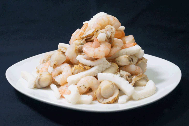 ゴロっと大粒 シーフードミックス 正味1kg 海鮮 ミックスサラダ 冷凍食品 惣菜 海老 えび 烏賊 いか 帆立 ほたて