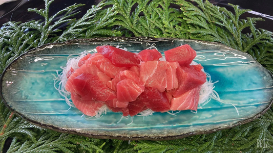 刺し身用　天然大鉢まぐろ　大トロハラス切り落とし 1kg