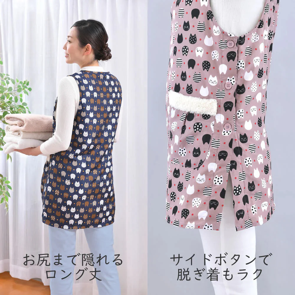 腰まであったかボアエプロン ピンクグレ−◆ 裏ボアつきエプロン かわいい猫柄 暖かい ロング丈 サイドボタン ボア生地 体型カバー 北欧風の柄 着やすい かぶるタイプ 裏起毛 裏ボア 長め おしゃれ 大人 レディース ロング 料理 家事 ネコ ネコ柄 総猫柄 猫の日