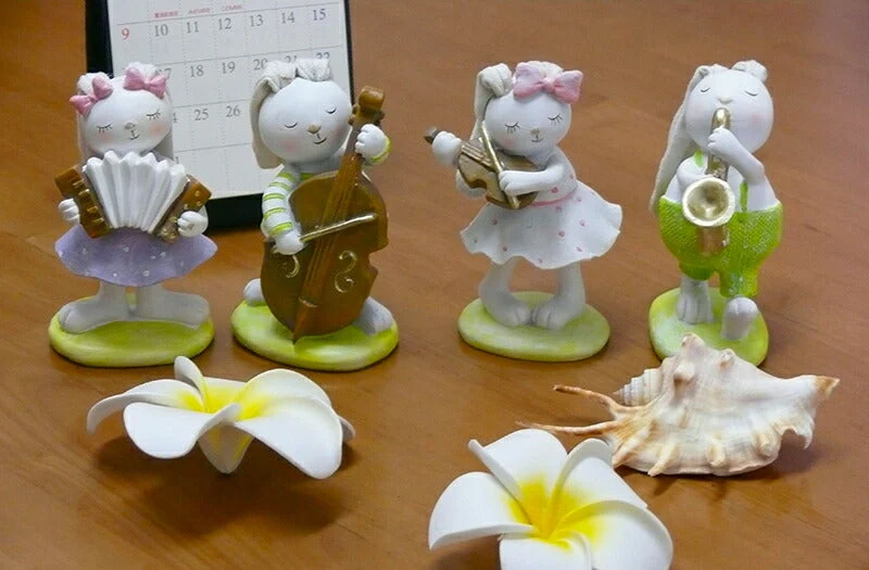 ラビットハッピークラブバンド / うさぎ 置物 ミニ かわいい おしゃれ 音楽