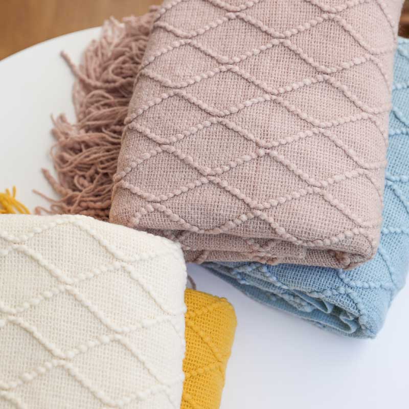 【グレー　150×230cm】ブランケット ひざ掛け 大判 北欧 ポンチョ フリークロス フリンジ付き タオルケット ベッドカバー アイボリー 北欧風 ペット ニット冷房対策 オールシーズン かわいい 可愛い ソファー おしゃれ インテリア 生地 SNS 新生活 プレゼント