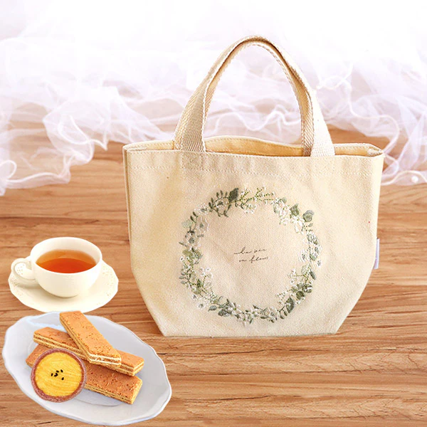 母の日 ギフト 刺繍のトートバッグ（グリーン）＆お芋スイーツ 【おいもや】  (5月4日～10日配送) MD
