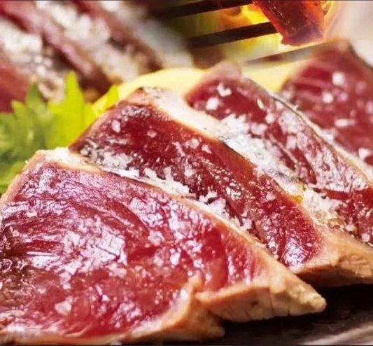 【タレ付き】藁焼き鰹たたき 刺身用2節入り　約700〜800g前後（約5〜6人前）