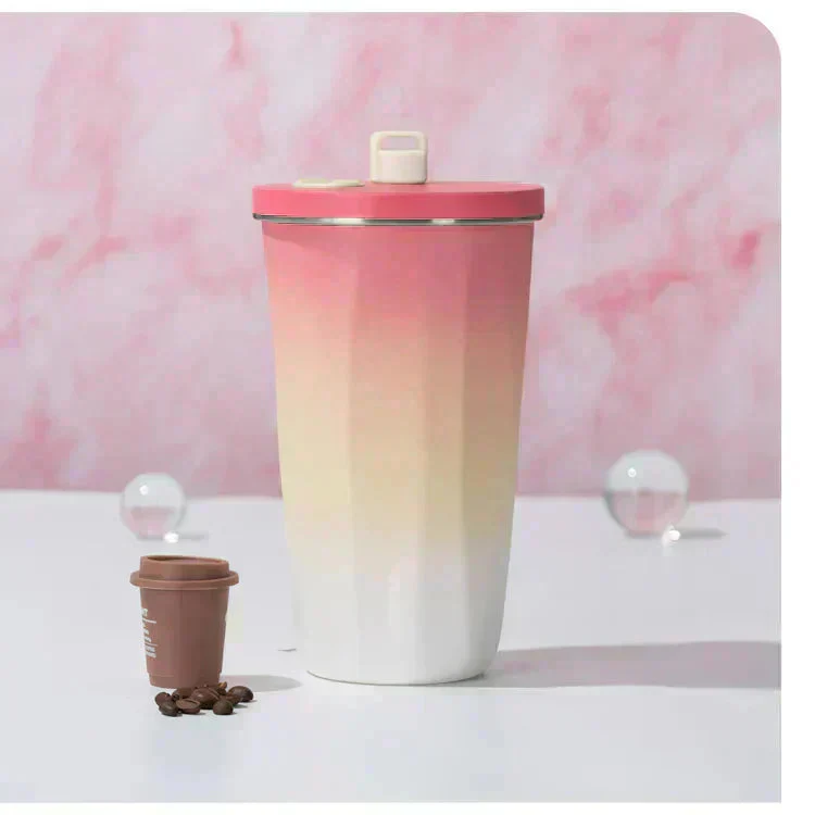 タンブラー 「ホワイト」 蓋付き ストロー付き 水筒 600ml 大容量 保温 保冷 こぼれない コーヒーボトル マグボトル ステンレス 真空断熱 持ち運び