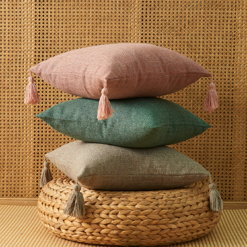 【ピンク(2枚セット)　フリンジ付き】クッションカバー 45×45cm 北欧 おしゃれ 冬 2枚セット フリンジ付き 丸洗いOK 柔らか かわいい 汚れ防止 洗える 無地 インテリア 替えカバー 伸縮性 ソファカバーと合わせ 新生活 転居 引っ越し 12色