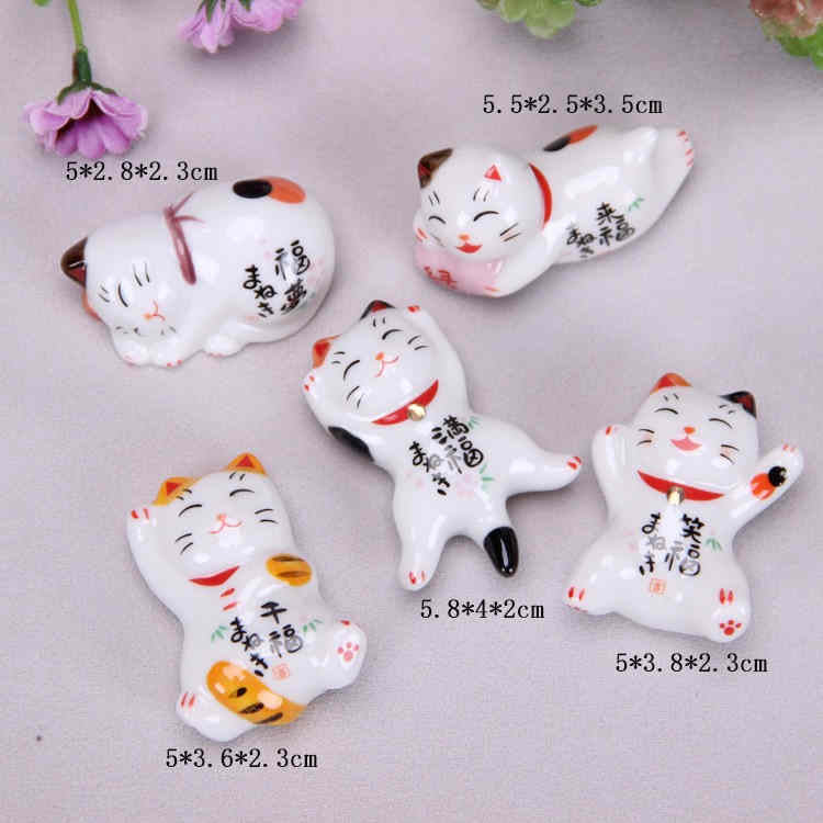 即納商品【招き猫 置物 彩絵招き猫箸置きセット】 5個セット しあわせ猫箸台  和風 陶器 箸置き 家庭用 店用和食器 卓上小物 飾り物 猫箸はし置き お箸置き (（5個）ねこ) 赤いシート付いてない(w216)