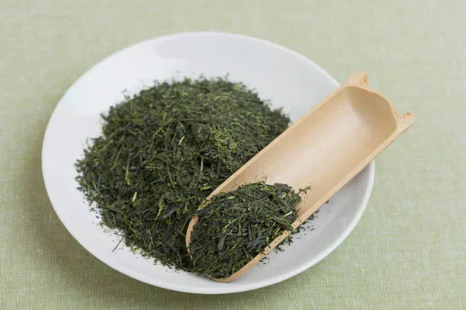 【２袋】鹿児島が誇るブランド茶「知覧茶」／まろやかでコクと旨味が一層引き立つ味／二煎目もおいしく味わえます♪