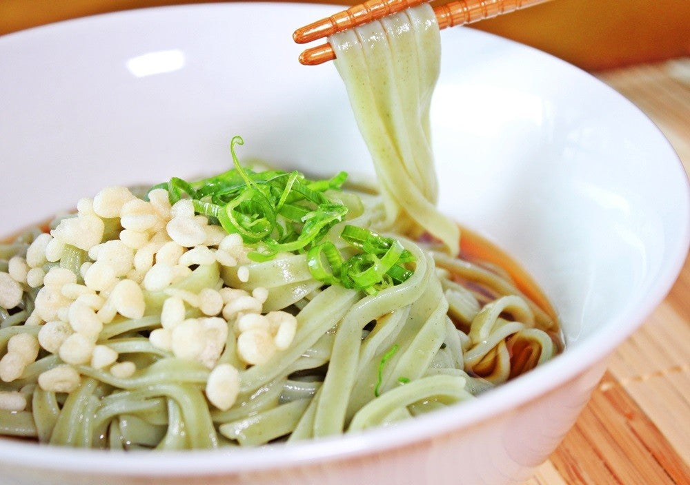 九州熟成半生ざるうどん！専用めんつゆ付き！4人前セット 平打ち麺 ビタミン豊富なモロヘイヤ入り♪