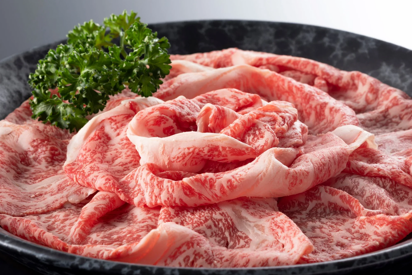 訳あり！九州産黒毛和牛しゃぶしゃぶすき焼き用（肩ロース肉・肩バラ肉・モモ肉）1kg（500ｇ×2P）和牛 ギフト 送料無料 黒毛和牛　贈答用 冷凍 牛肉　すき焼き　黒毛和牛　しゃぶしゃぶ お取り寄せ お取り寄せグルメ 北海道と沖縄を除き 【送料無料】