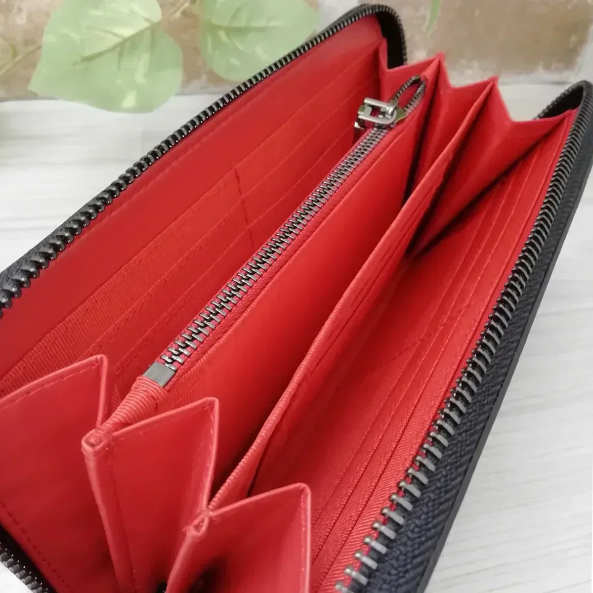 【ゴールド】トゲトゲ　キラキラ　スタッズ　長財布　オリジナル商品