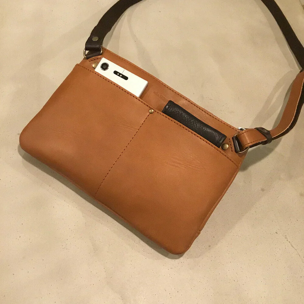 【alto.】スマートショルダーバッグ／サコッシュ（Ｓ）AKEB-3102（ブラウン）【送料込み】【ひょうご・神戸オンライン物産展】