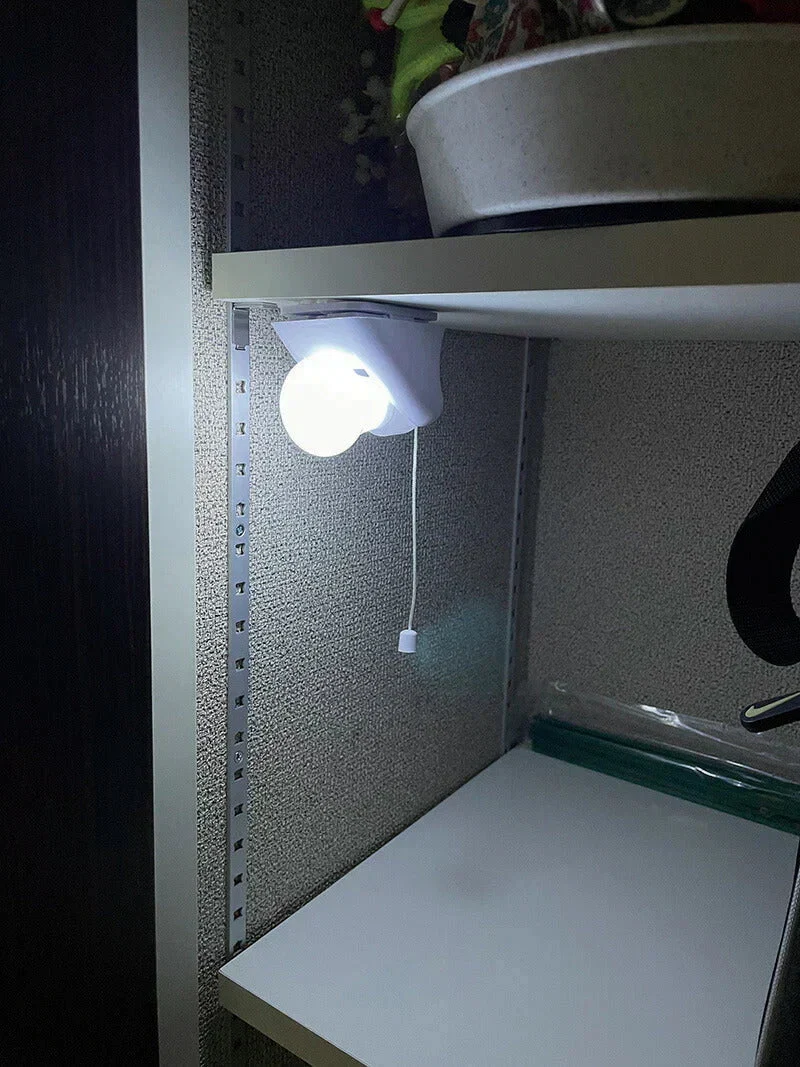 【2個組】停電時でも付く ライト LED 照明 電池式 単四電池3本 明るい  電気 クローゼット取り付け可 ベッド取り付け 隙間 スペース 電池式ひも引きライト