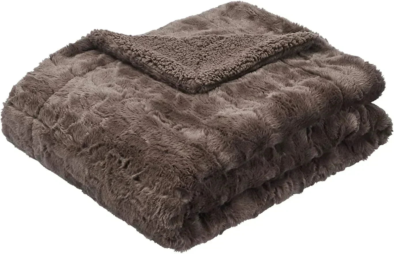 Amazonベーシック 訳あり ブランケット 127×152cm ブラウン