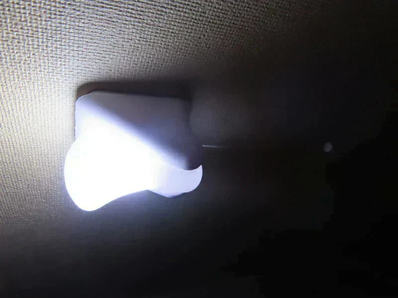 【2個組】停電時でも付く ライト LED 照明 電池式 単四電池3本 明るい  電気 クローゼット取り付け可 ベッド取り付け 隙間 スペース 電池式ひも引きライト