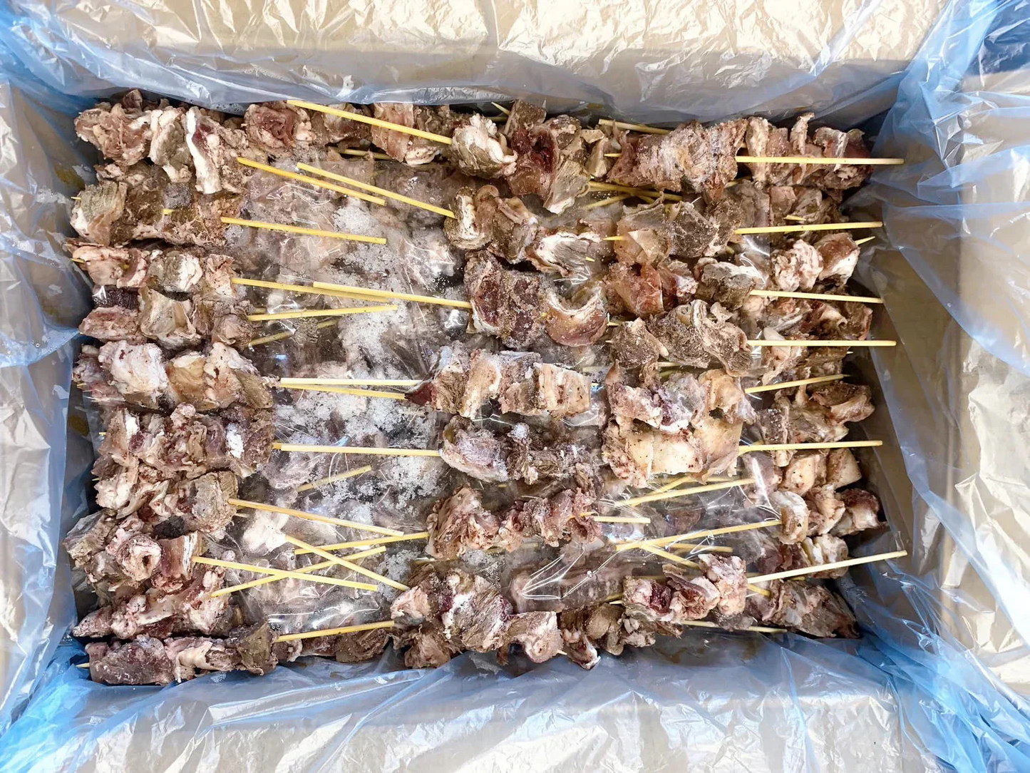 牛スジ串(ボイル済)　4kg(20g×200本)