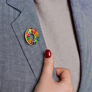 3個セット SDGs 会議 着用義務 SDGs バッジ 留め具付き 金色丸み仕上げ sdgsバッジ マグネット 正規品 sdgsバッチ ピンバッチ イメージアップ 国連ガイドライン対応 バッグにも最適 かわいいピンバッジ