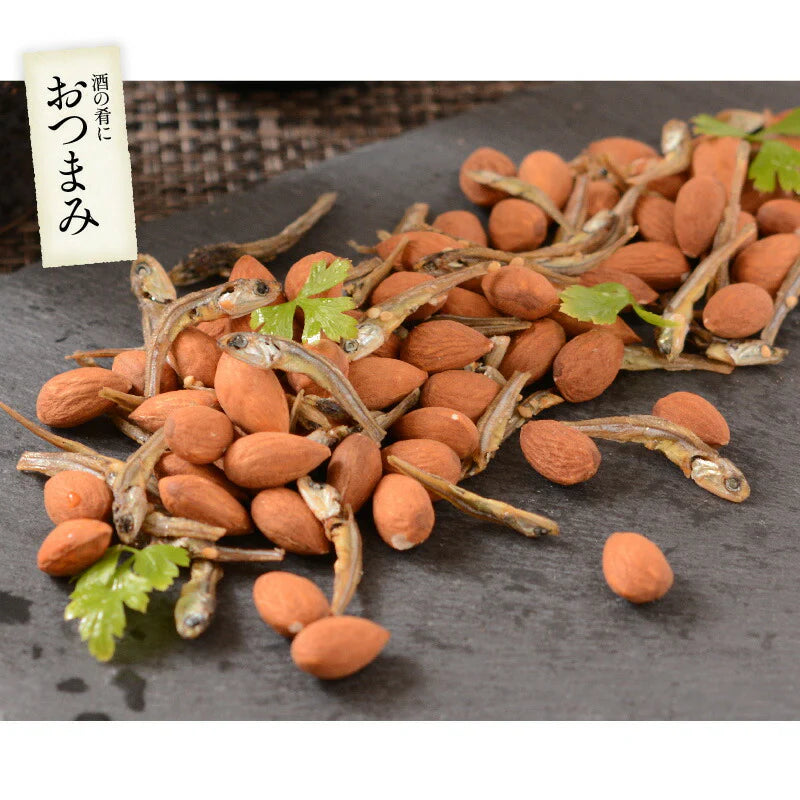 小魚アーモンド 300g 選べる4種 おやつ 小魚アーモンド 小魚 アーモンド おつまみ 片口いわし こざかなアーモンド  食品 おやつ グルメ お菓子 ミックスナッツ アーモンド カシューナッツ くるみ ギフト ※ポスト投函商品の発送は1～2週間前後になります