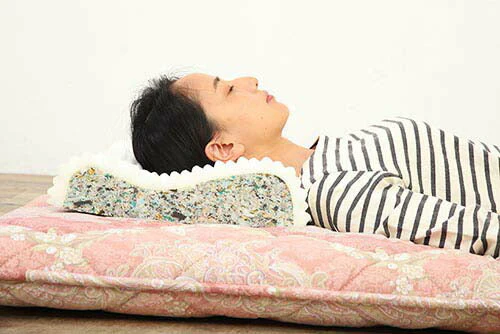 マグネパワー クリーンピロー [ 枕 磁気枕 ピロー 医療機器 磁気 肩こり 首こり 緩和 不眠症 血行を良くしてコリをほぐす 備長炭シートで消臭 加齢臭対策 枕カバー付き 安眠 熟睡 日本製 プレゼント ギフト 父の日 母の日 敬老の日 送料無料 ]