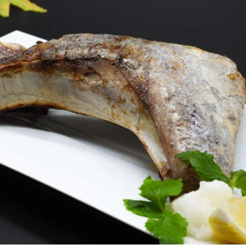 ★マグロのカマ　約4kg（4～6個）豊洲加工