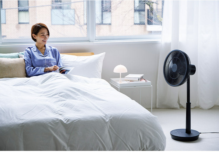 (ブラック)シロカ siroca 音声操作 扇風機 サーキュレーター 省エネ DC 音声認識扇風機 リモコン 風量調節 首振り 微風 寝室 衣類乾燥 組立不要 暑さ対策 オンオフタイマー リビング 静か SF-V191【送料無料】