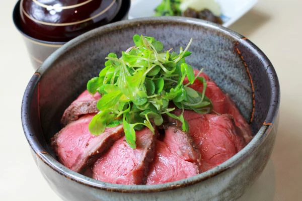 馬刺し 国産赤身タタキセット（赤身80ｇ タタキ80ｇタレ付き）馬肉専門店 菅乃屋 熊本直送