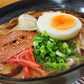 ラーメン専家とんこつ味2人前 人気の九州豚骨ラーメン 特製焦がしニンニク調味油（黒マー油）付き 本場九州 お試しセット ご当地 メール便 保存食 非常食 まとめ買い お取り寄せ