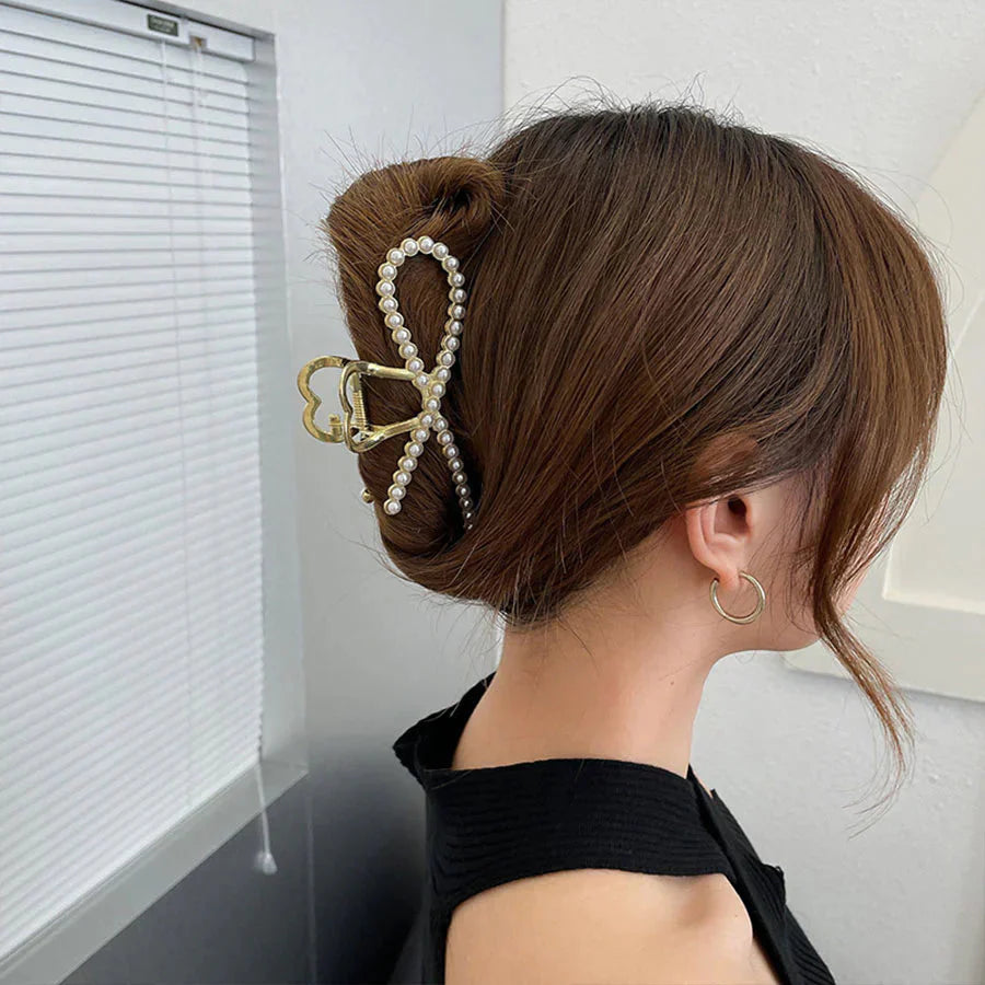 (Aタイプ)キラキラヘアピン　クリップ　花　パール付き　ヘア留め　ヘアアクセサリー　ヘア爪　クランプ　かわいい　オシャレ　髪飾り　大人　春　夏　秋