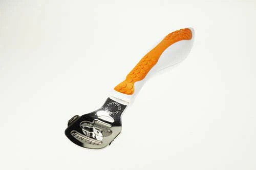 【ピンク】ドイツ製 かかと削り タコ 魚の目削り 魚の目カッター 削る道具 取り方 足の裏 角質取り 角質ケア かかと ひび割れ / TITANIA コーンスライサー