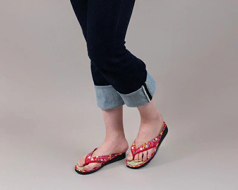 【朱 Mサイズ(23cm前後)】本畳 畳 草履 ぞうり サンダル い草 レディース 女性 M/L 大人用 和装 履物 室内 部屋履き 室外 ベランダ 歩きやすい 美脚 春夏 和風 日本製