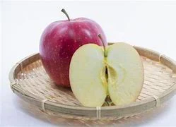青森りんご サンジョナゴールド 甘味と酸味があり濃厚な味わい,柔らかめ, アップルパイやジャム、焼きりんごなどにも最適です。訳あり, 1箱約3㎏（約８個～変動あり)佐川急便【6116】