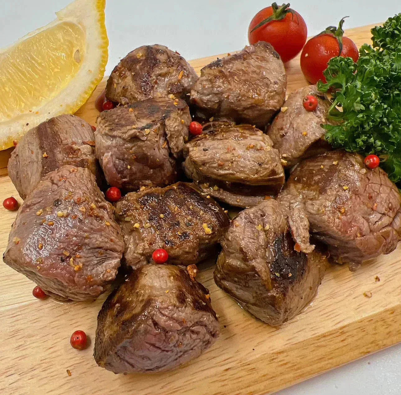 【牛肉100%】オーストラリア産牛ヒレサイコロステーキ (900g)/冷凍クール便