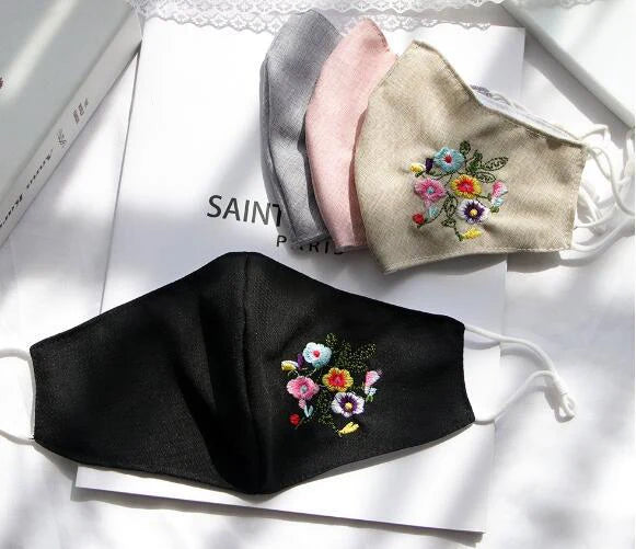 【ランダム発送】レディース マスク 刺繍 花柄マスク 洗える マスク 薄手 らくらく呼吸 長さ調節可能（3枚）