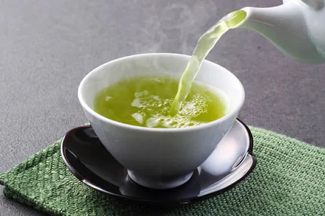 【２袋】鹿児島が誇るブランド茶「知覧茶」／まろやかでコクと旨味が一層引き立つ味／二煎目もおいしく味わえます♪