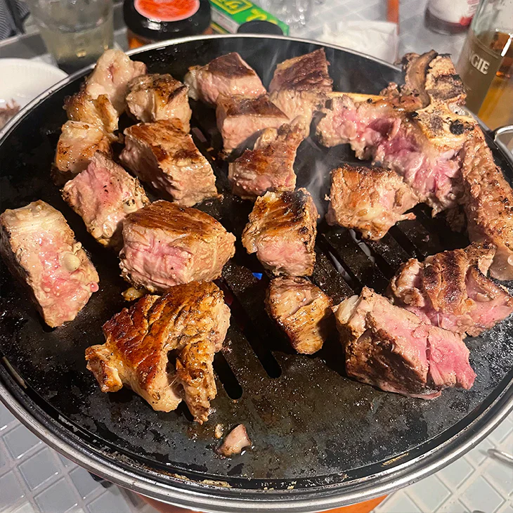 憧れの大判 ワイルド Ｔボーンステーキ 1.2kg以上 グレインフェッドビーフ 穀物を食べて育った素晴らしい品質の牛肉 楽天ランキング1位 ビステッカ 送料無料 冷凍