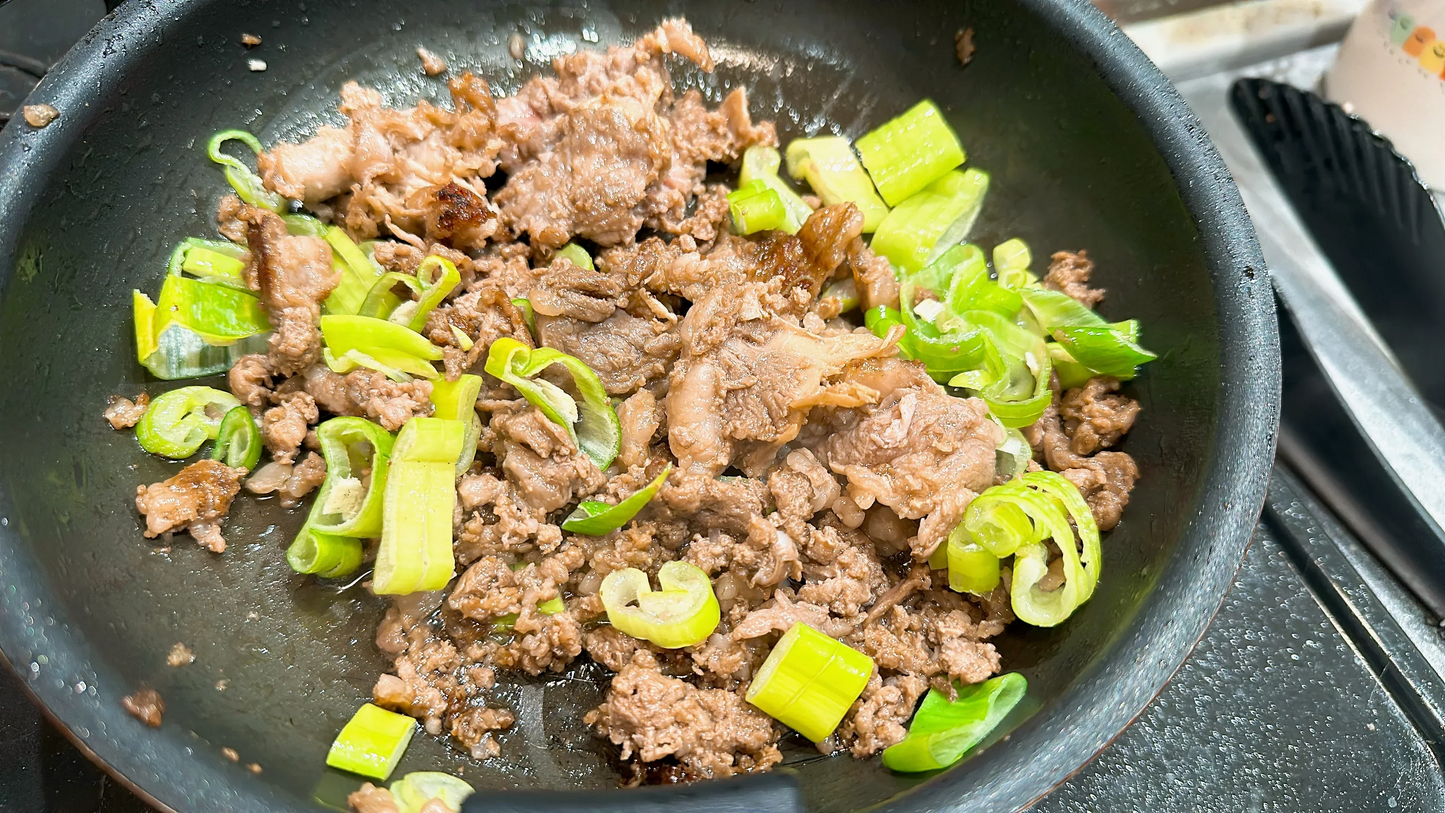 【訳あり】黒毛和牛 端材 1kg (スジ/脂)