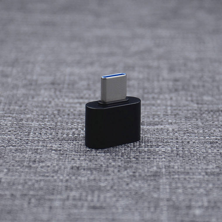 Type-Cスマホ用USBアダプター 白 Typc-CをUSBポートに変換する TypcCオスtoTypeAメス OTG機能 USBキーボード マウス メモリカード カメラへ接続する