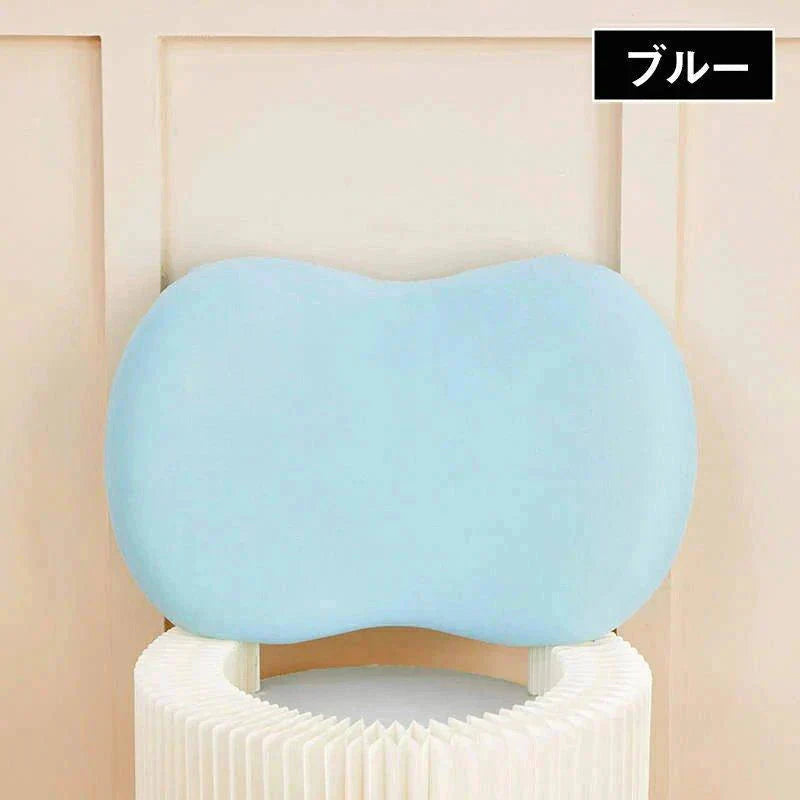 枕 「猫腹マクラ」低反発枕 ふわふわマクラ 安眠枕 抱き枕 クッション 横向き対応 弾力 通気性 二段階高さ いびき防止 頚椎サポート カバー洗濯可 55*35*10cm w538B(ブルー本物の猫のお腹のようなタプタプとした柔らかな感触をシュミレーションして設計されました。中材にはきめ細やかな伸縮性のあるウレタンフォームを採用し、カバーにはすべすべとした手触りの綿素材を使用しています。撫でてもよし、モミモミしてもよし。まるで愛猫と遊んでいるようにリラックスできます  【3D曲線設計】独特な中部は凹型設)
