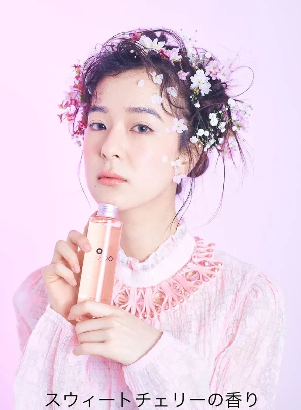 【プロミルオイル サクラ 150ml】ヘア ハンド ボディ 全てに使えるケアオイル サロン専売品 アウトバストリートメント ボディオイル 乾燥 ヘア ボディケア 天然植物オイル 保湿力 豆乳発酵液 お肌 髪の老化 抗酸化 ポリフェノール 潤い ハリ アミノ酸 吸着力 保湿力 ケラチン 大豆イソフラボン 性ホルモン ヘア ボディオイル アウトバストリートメント ヘアケア スタイリング サトザクラエキス クランベリー 八重桜 燥 スイートチェリーの香り プロミル