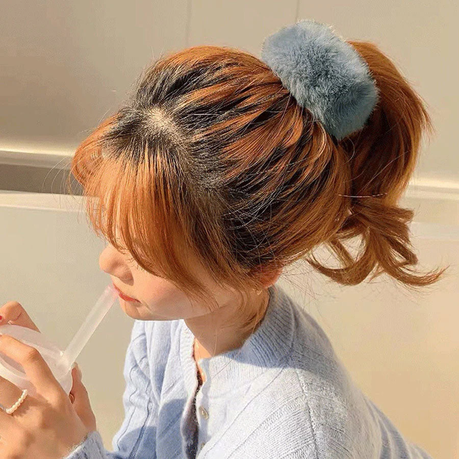 (グレー)モコモコ ヘアアクセサリー ヘアワイヤーポニー ヘアブレスレット 冬 オシャレ ふわもこ かわいい