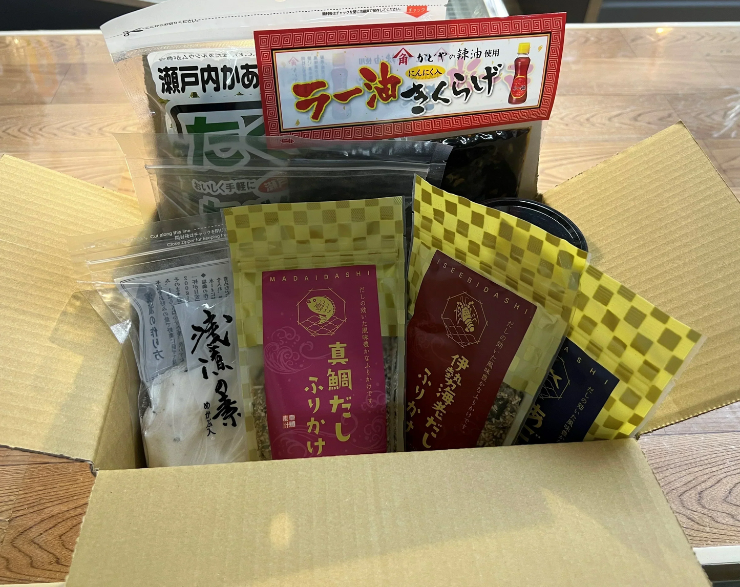 【8商品詰め合わせセット】簡単便利！美味しい海産物・ラー油きくらげなど