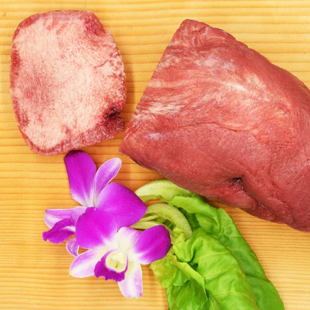 牛タンブロック 1本 約800g 牛タン タンブロック 厚切り ステーキ 焼肉 バーベキュー タン塩 タン中 タン元 ギフト お歳暮 お中元