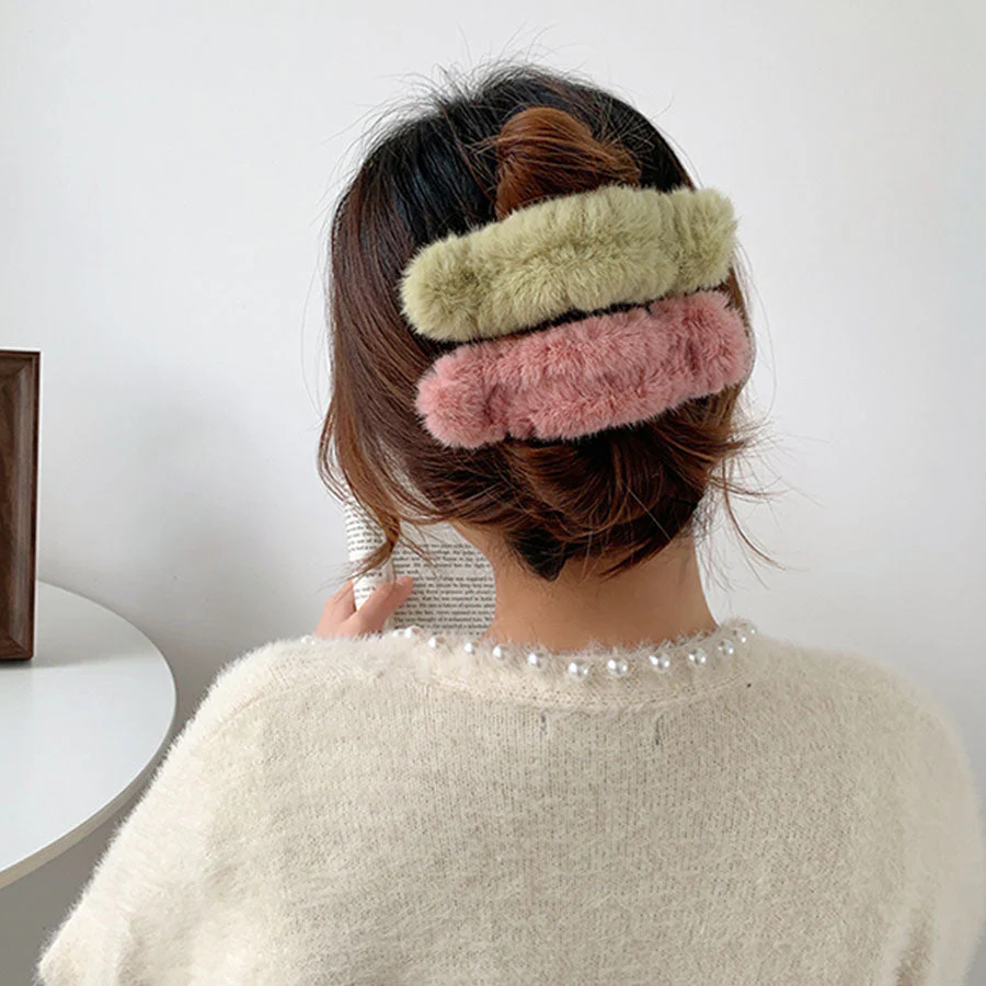 (グリーン)もこもこヘアピン 大きめ　ヘアクリップ　韓国風　ヘアアクセサリー　かわいい　オシャレ　髪飾り パーティー飾り 上品