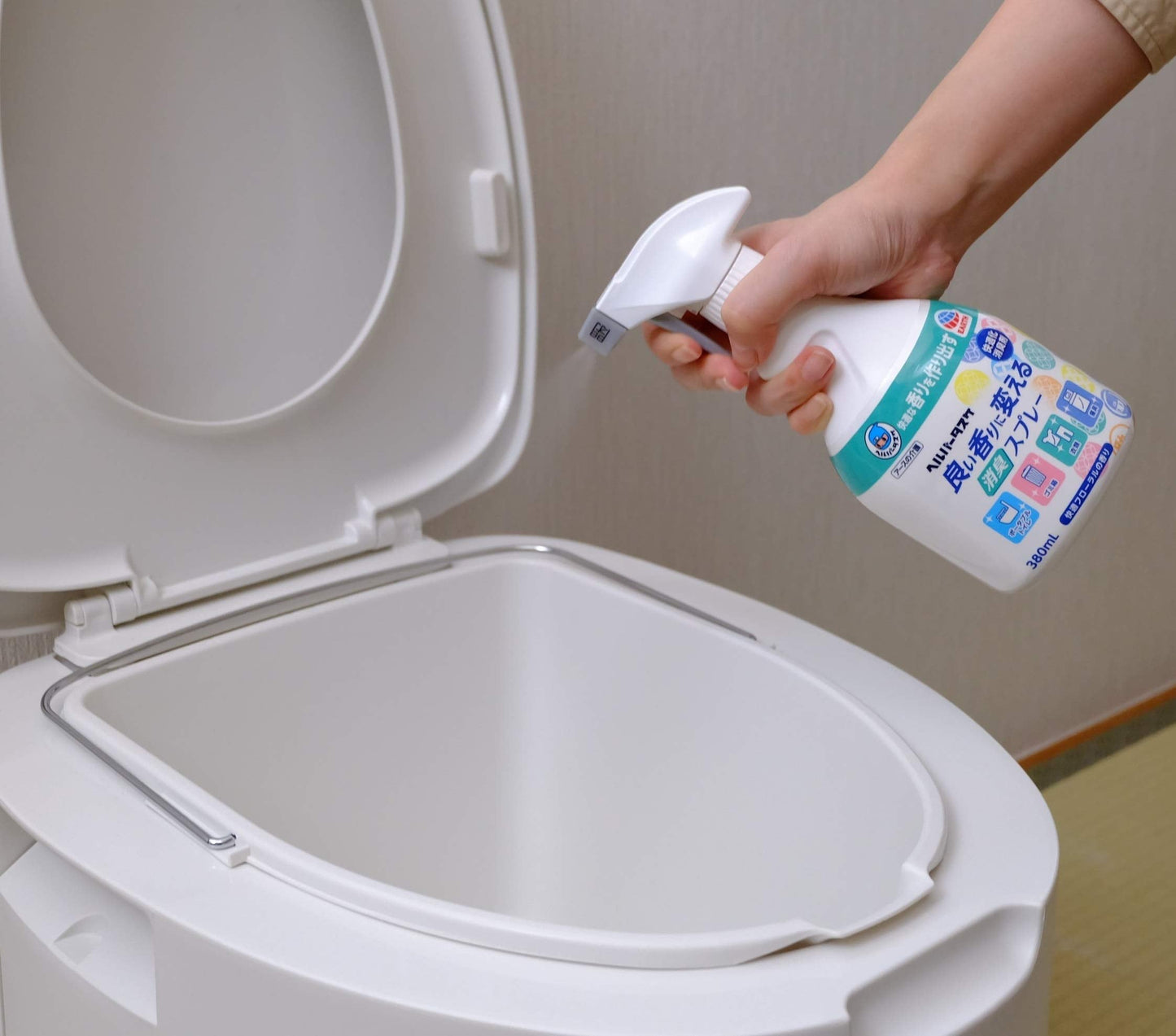 【まとめ買い】ヘルパータスケ 良い香りに変える 消臭スプレー 快適フローラルの香り 容量380ML×10点セット 芳香剤・部屋用