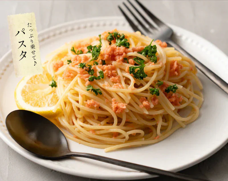 鮭フレーク 業務用 500g 大容量 国産 鮭 秋鮭 サケフレーク さけフレーク シャケフレーク 送料無料 セット お弁当 お子様 常温保存 おにぎり お茶漬け チャーハン 保存食 ※ポスト投函商品の発送は1～2週間前後になります