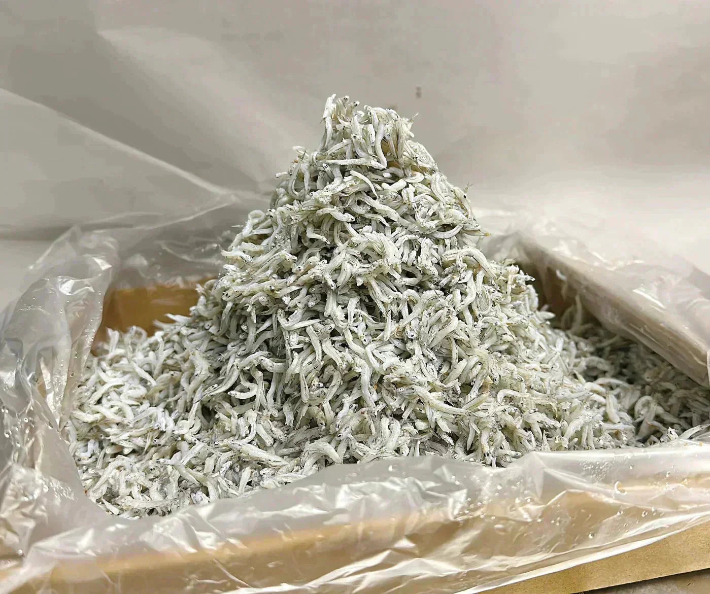 【夢の山盛り！】特選 釜揚げしらす 1kg [冷凍]/冷凍クール便