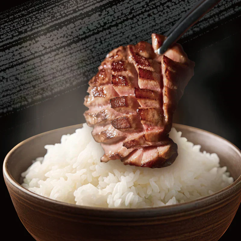 極上 牛タン 2種類 【厚切り(250g) +  薄切り(250g)】500g タン元 タン中 味付けなし 訳あり スライス 肉 牛肉 食材 焼肉 BBQ  バーベキュー 食べ比べ ギフト お歳暮 お中元 イベント  誕生日 お祝い肉の渡邊